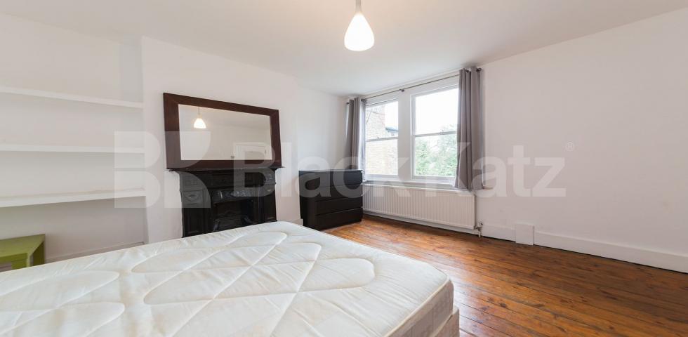 			New Instruction In Heart Of Crouch End !, 2 Bedroom, 1 bath, 1 reception Flat			 Elder Avenue, Crouch End